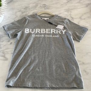 Boys Burberry Gray T-Shirt w/Tags